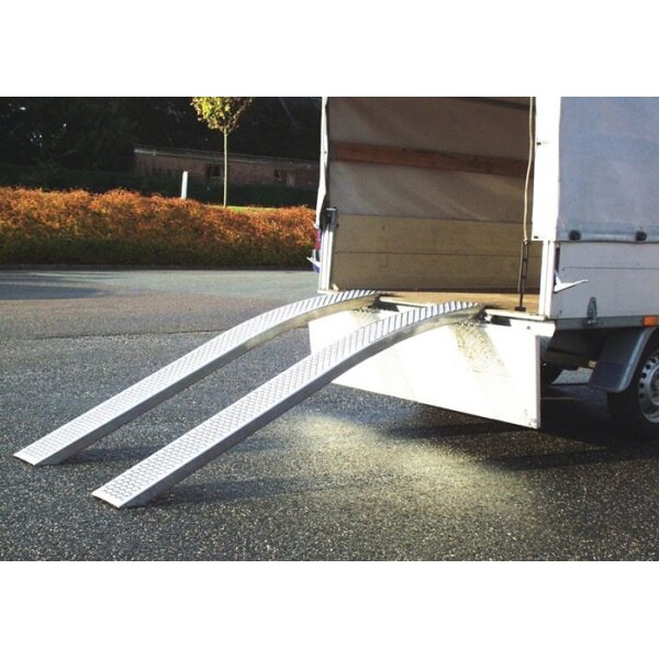 Hp autozubehör Verladeschiene 400 kg ohne Rand gebogen Länge 1500 mm Fahrflächenbreite 195 mm Schienenbreite 215 mm